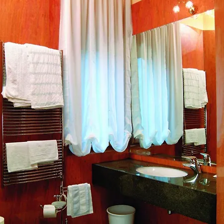 Hotel La Lanterna 3*