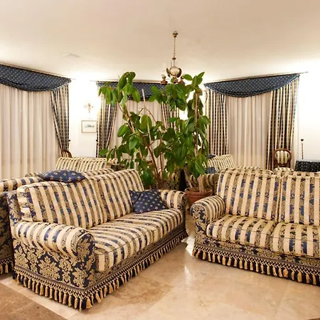 La Lanterna 3*