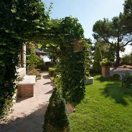 Hotel La Lanterna 3*